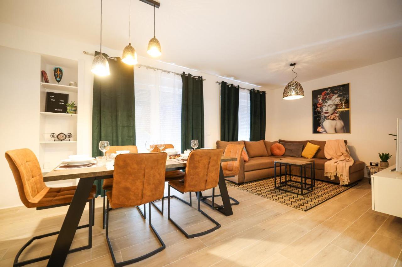 Golden Sunset Luxury Apartment